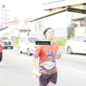 Runner Photo 6038458