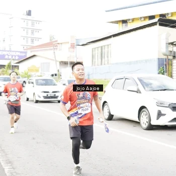 Runner Photo 6038461