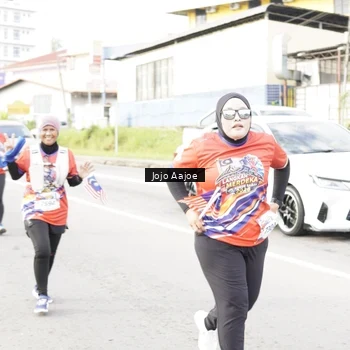 Runner Photo 6038548