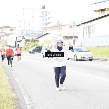 Runner Photo 6038572