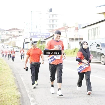 Runner Photo 6038585