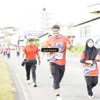 Runner Photo 6038589