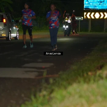 Runner Photo 6038595