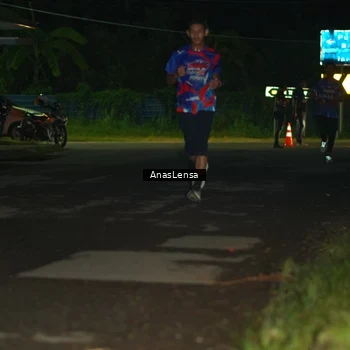 Runner Photo 6038609