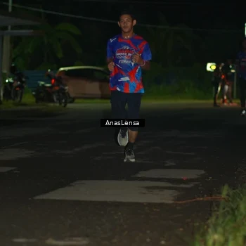 Runner Photo 6038612