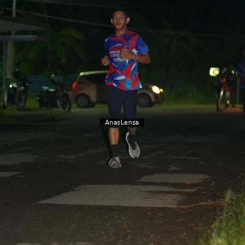 Runner Photo 6038624