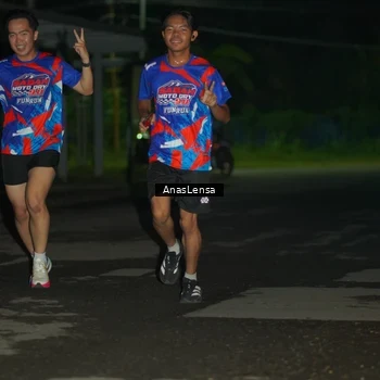 Runner Photo 6038643