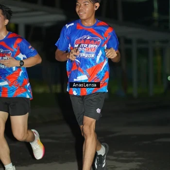Runner Photo 6038646