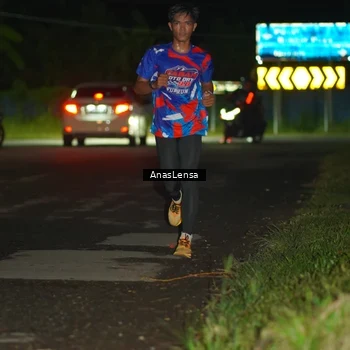 Runner Photo 6038654