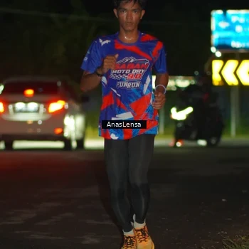 Runner Photo 6038655
