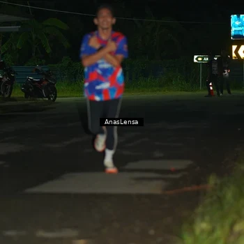Runner Photo 6038701