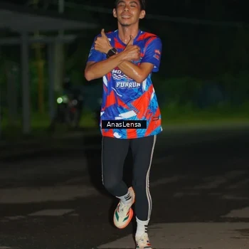 Runner Photo 6038714