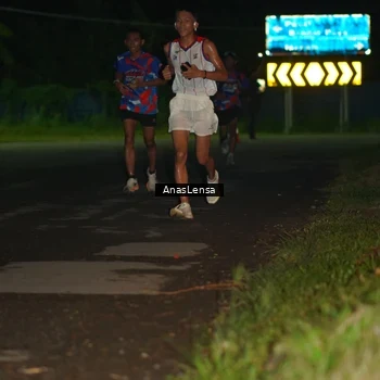 Runner Photo 6038718