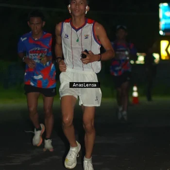 Runner Photo 6038719