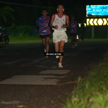 Runner Photo 6038721