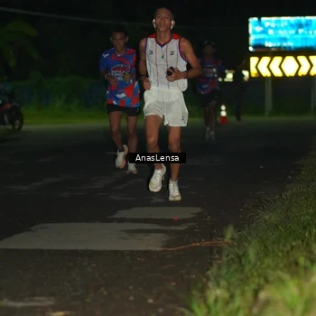 Runner Photo 6038722