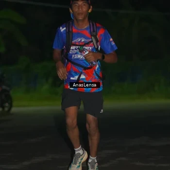 Runner Photo 6038725