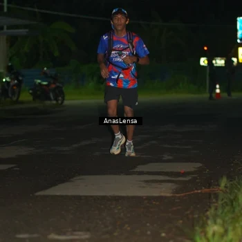 Runner Photo 6038726