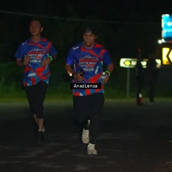 Runner Photo 6038729