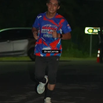 Runner Photo 6038730