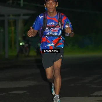 Runner Photo 6038732
