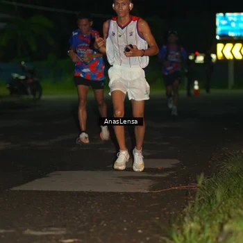 Runner Photo 6038733