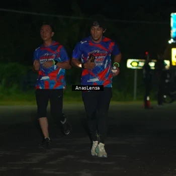 Runner Photo 6038734