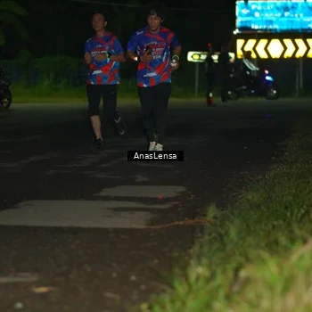 Runner Photo 6038737