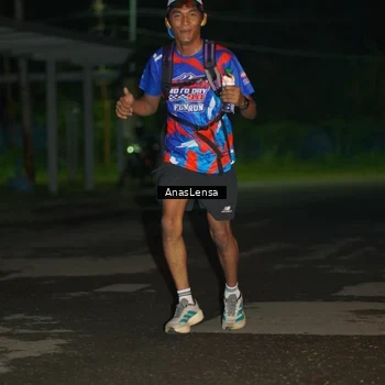 Runner Photo 6038738