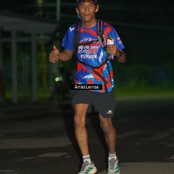 Runner Photo 6038741