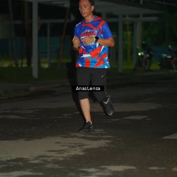 Runner Photo 6038745