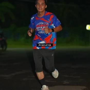 Runner Photo 6038751
