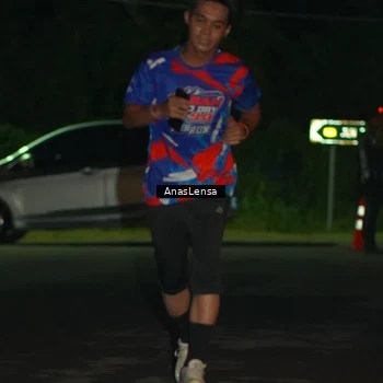 Runner Photo 6038753