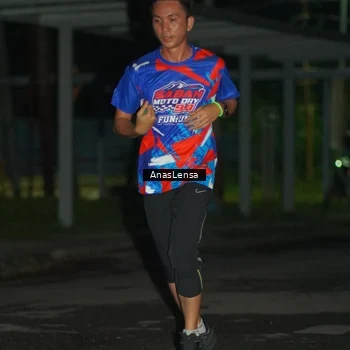 Runner Photo 6038756