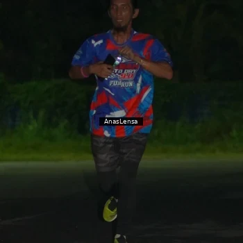 Runner Photo 6038760