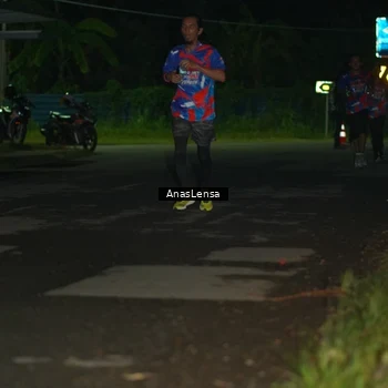 Runner Photo 6038765