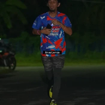 Runner Photo 6038769