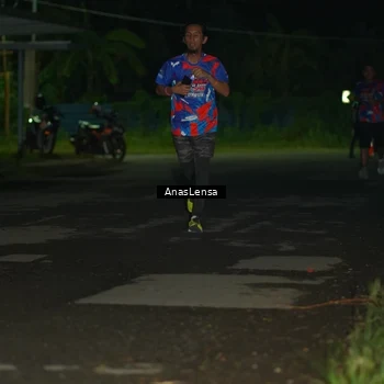 Runner Photo 6038772