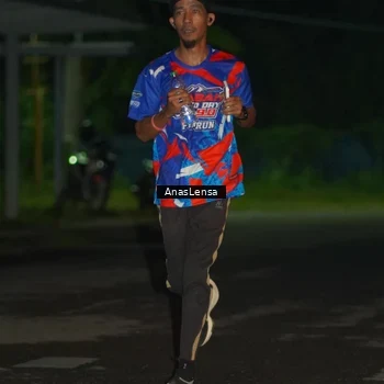 Runner Photo 6038775