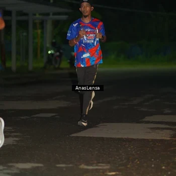 Runner Photo 6038777