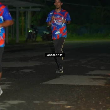 Runner Photo 6038778