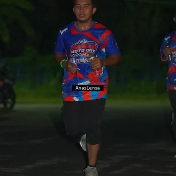 Runner Photo 6038784
