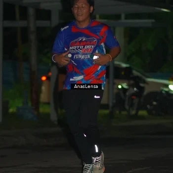 Runner Photo 6038795