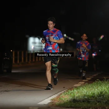 Runner Photo 6038853