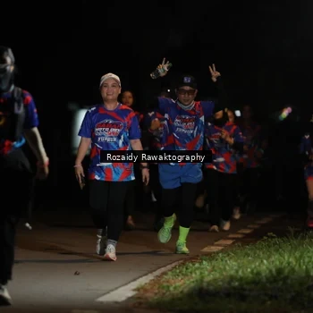 Runner Photo 6038857