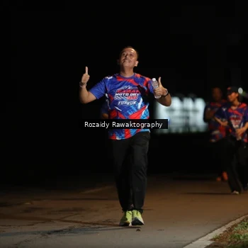 Runner Photo 6038865