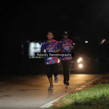 Runner Photo 6038877