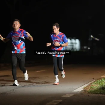 Runner Photo 6038878