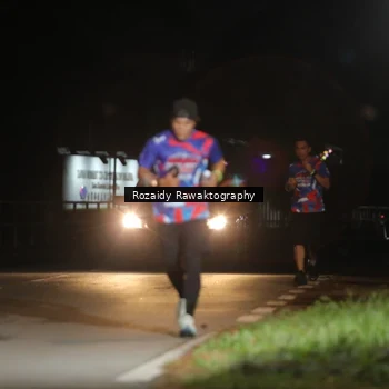 Runner Photo 6038879