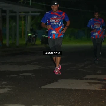 Runner Photo 6038907
